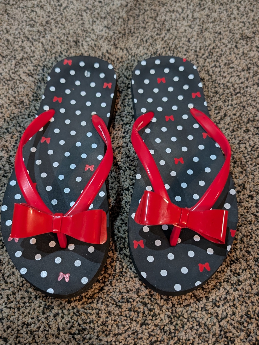 Disney Minnie Mouse Black Polka Dot Flip Flop Sandals with Red Bow